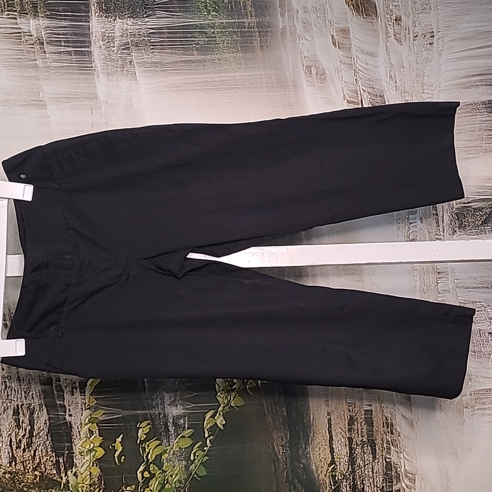 New! Mossimo Stretch Womens 8 classic black cropped capri dress pants